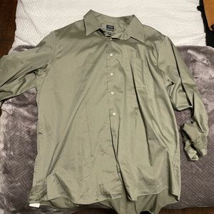 oversized green shirt